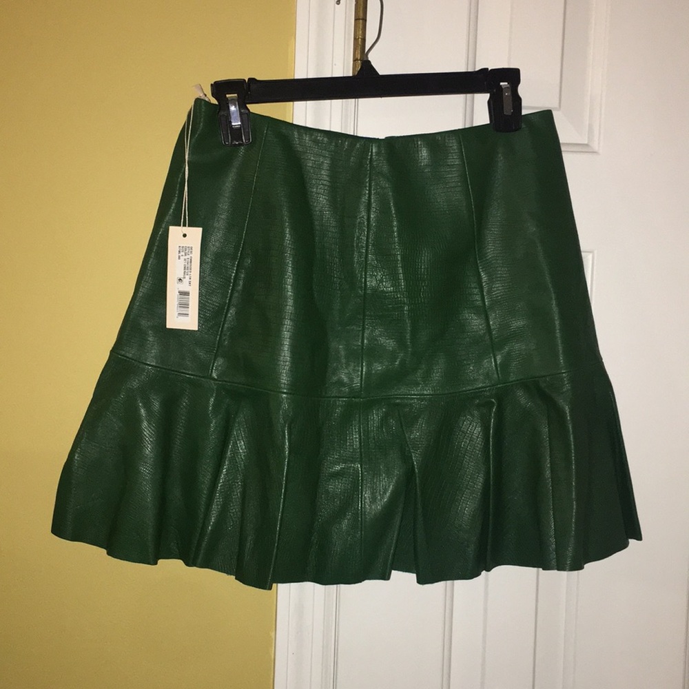 🍀New Rebecca Taylor embossed leather skirt🍀